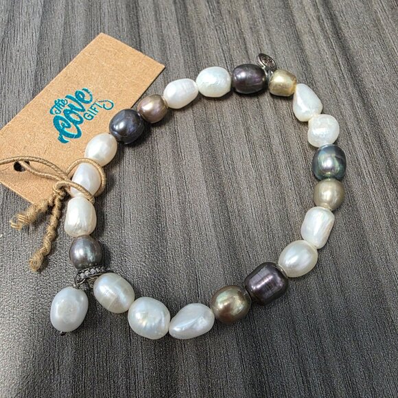 Noemi Baroque Pearl Bracelet - Picture 1 of 2